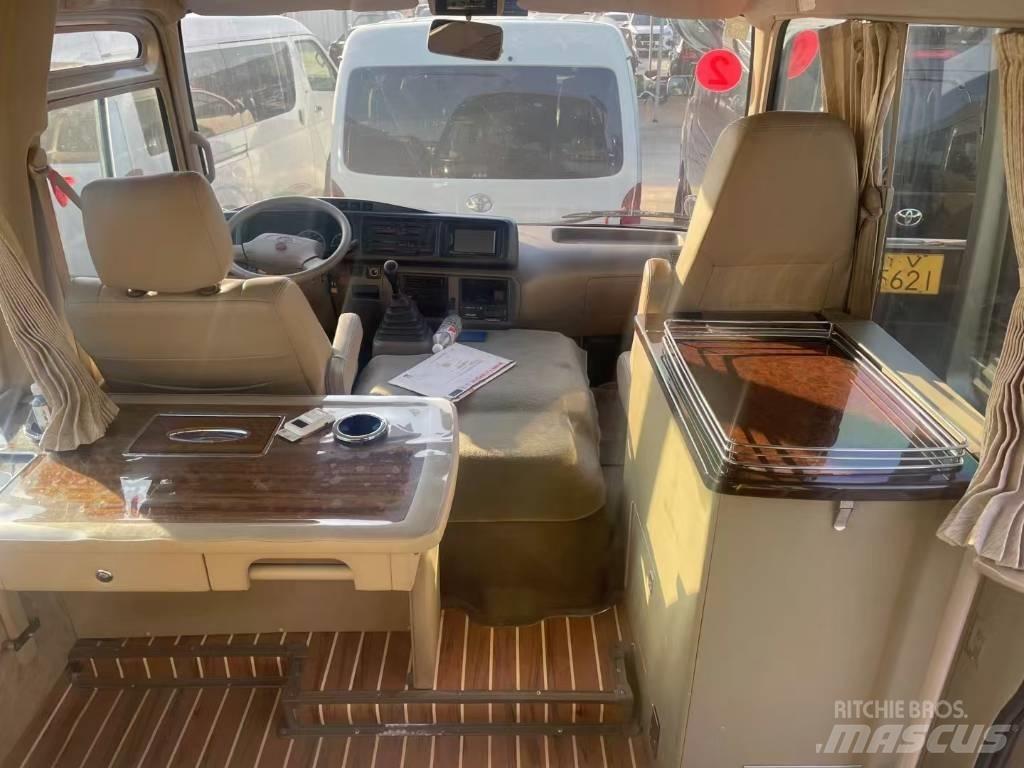 Toyota Coaster Intercity busser