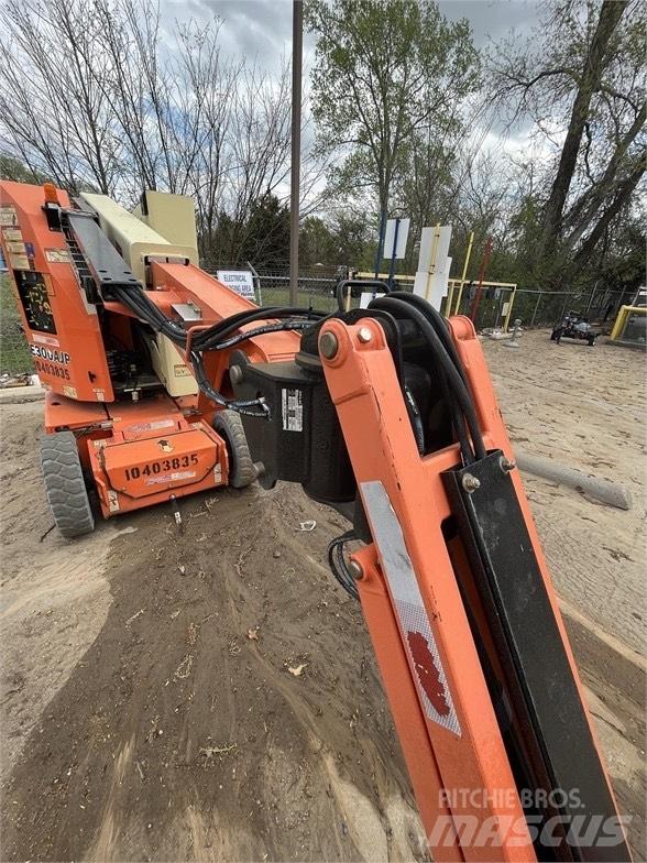 JLG E 300 AJP Sakselifter
