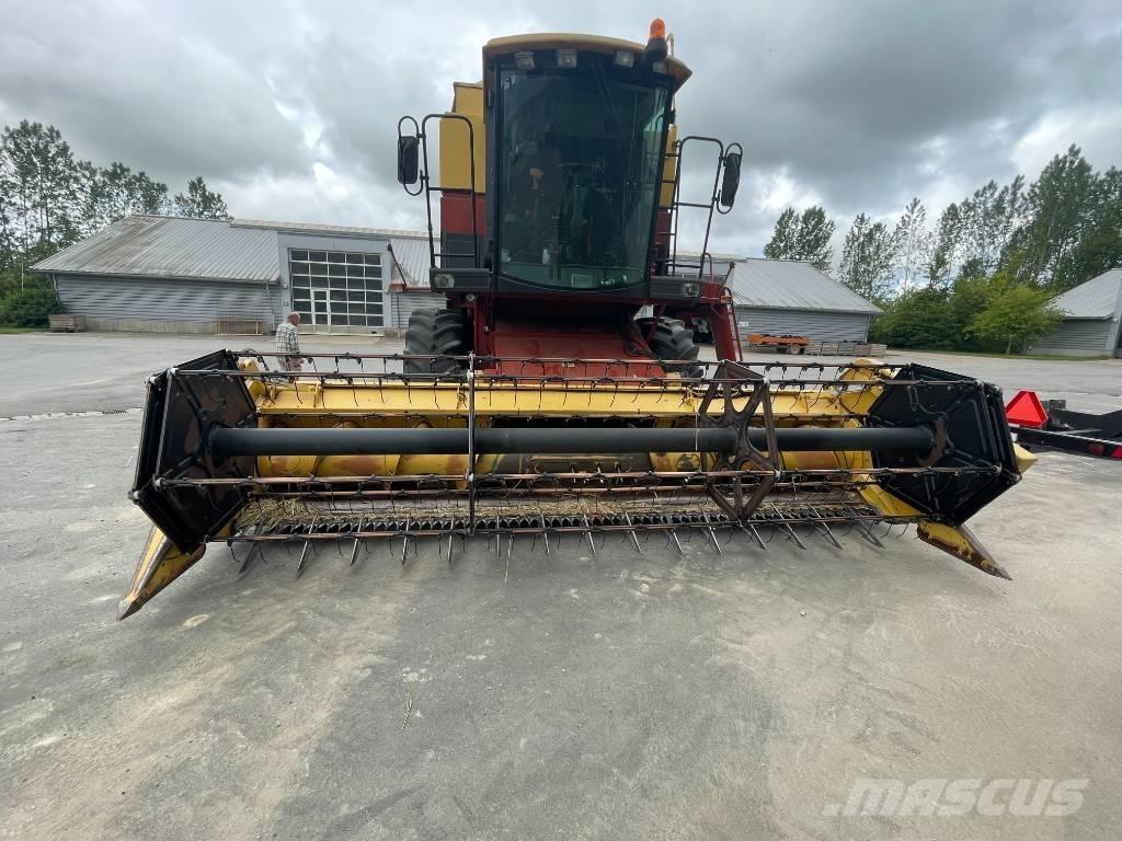 New Holland L520 Skurtreskere
