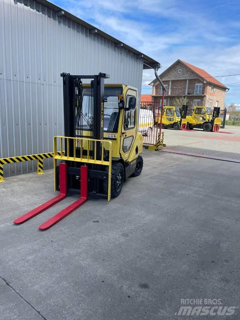 Hyster H3.5UT Diesel Trucker