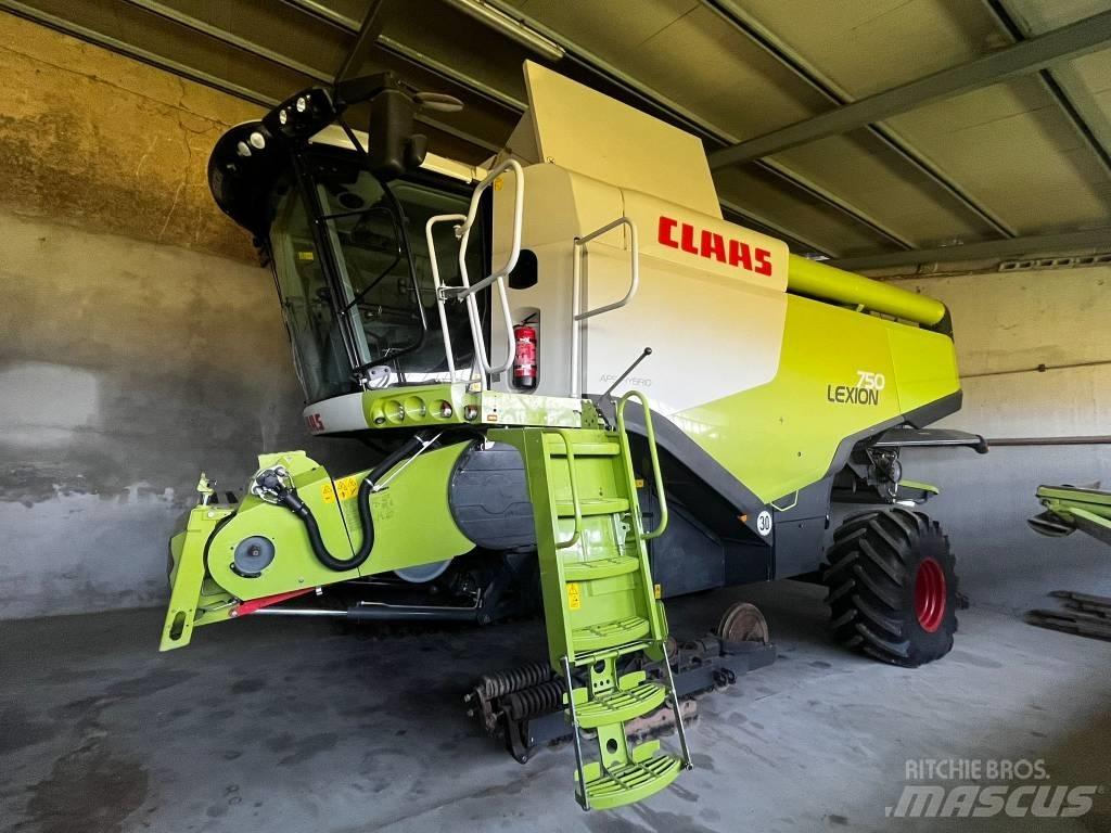CLAAS LEXION 750 ACR Skurtreskere