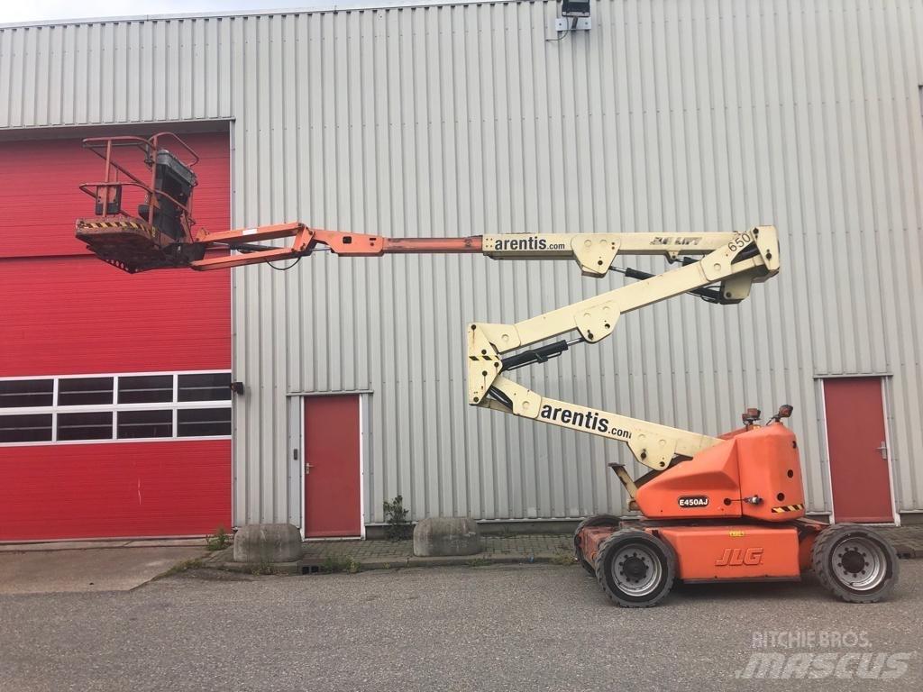JLG E 450 AJ Leddede bomlifter