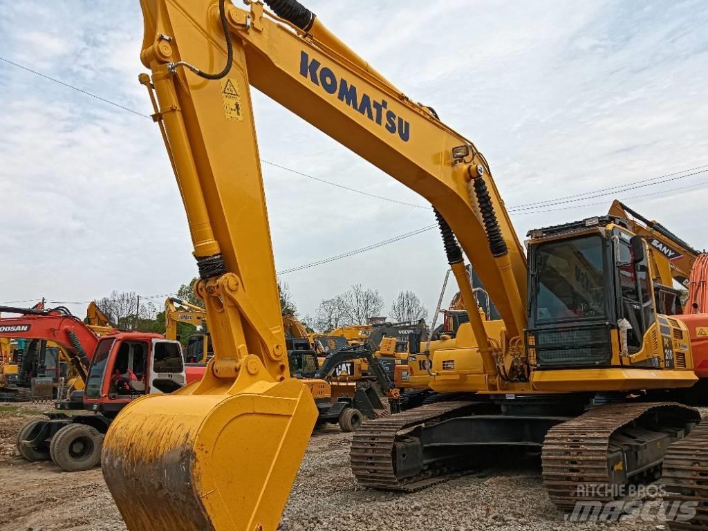 Komatsu PC 210LC Beltegraver