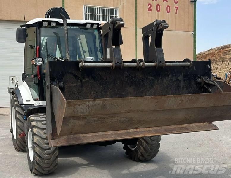 Hidromek HMK 102 B Traktorgravere