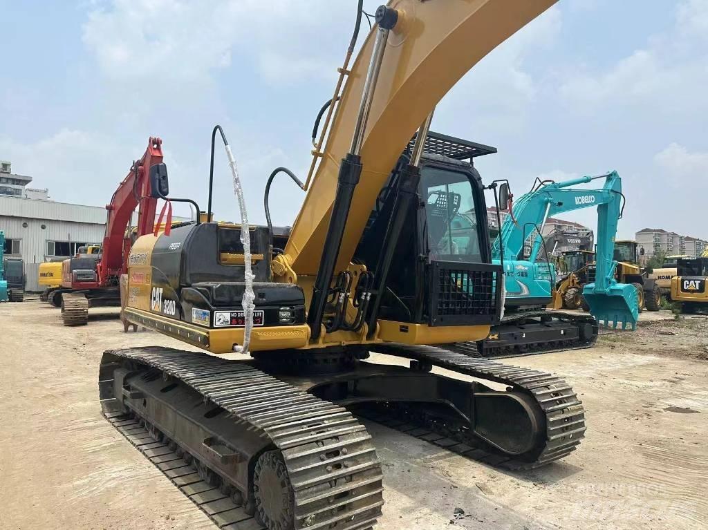 CAT 320 D Beltegraver