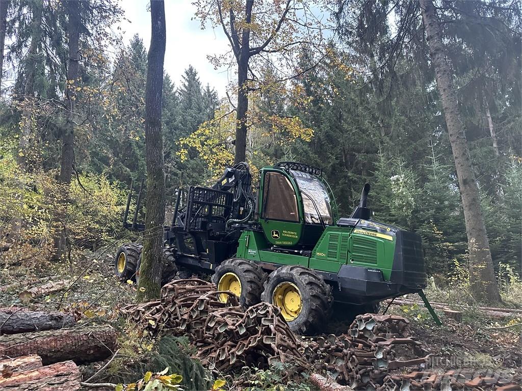John Deere 1510G Lassbærere