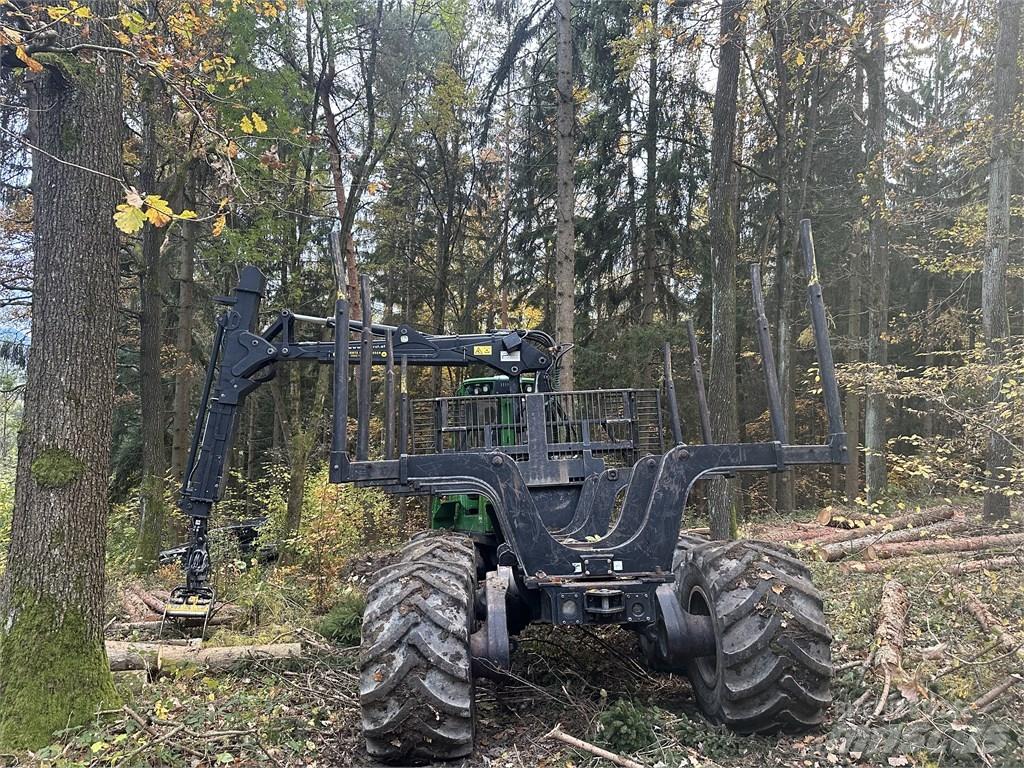 John Deere 1510G Lassbærere
