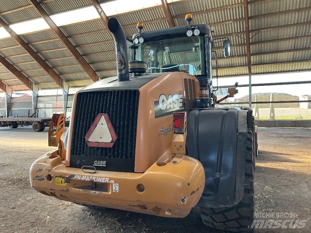 CASE 821 E Hjullastere