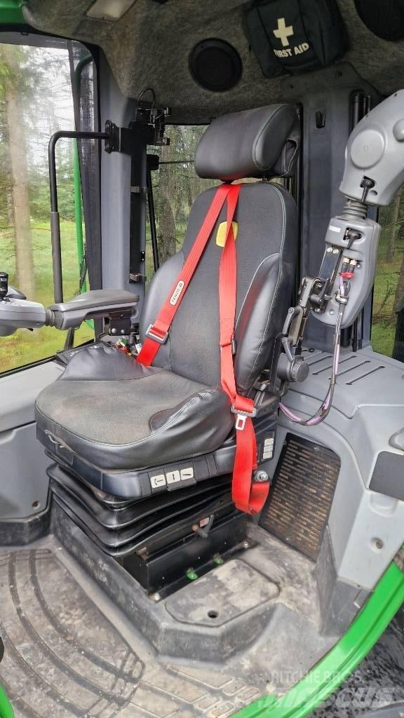 John Deere 1270 G Hogstmaskiner