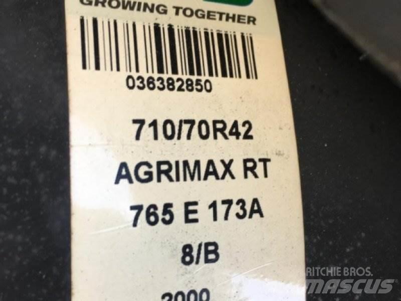 BKT 710/70 R 42 Dekk, hjul og felger