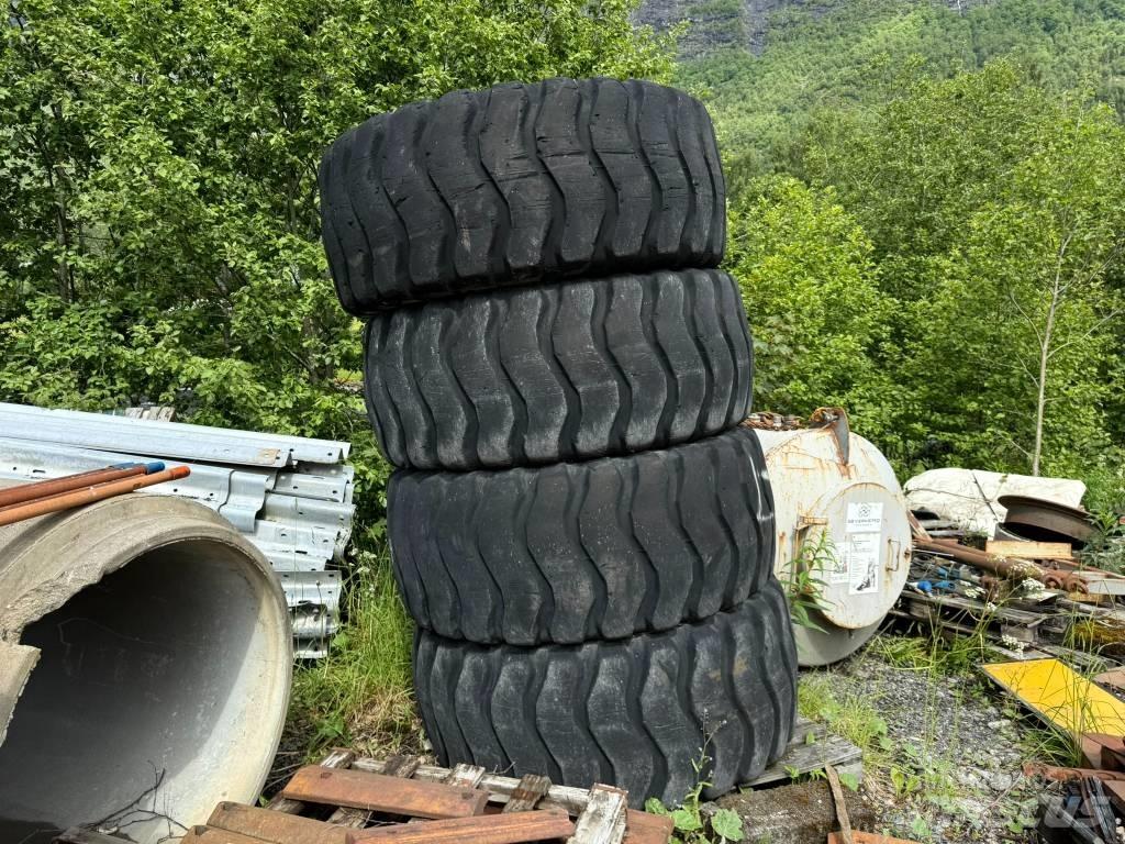 Goodyear 23,5R25 Dekk, hjul og felger