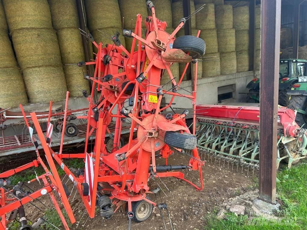 Kuhn GF8702 Raker og høyvendere