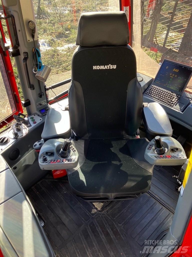 Komatsu 895 Lassbærere