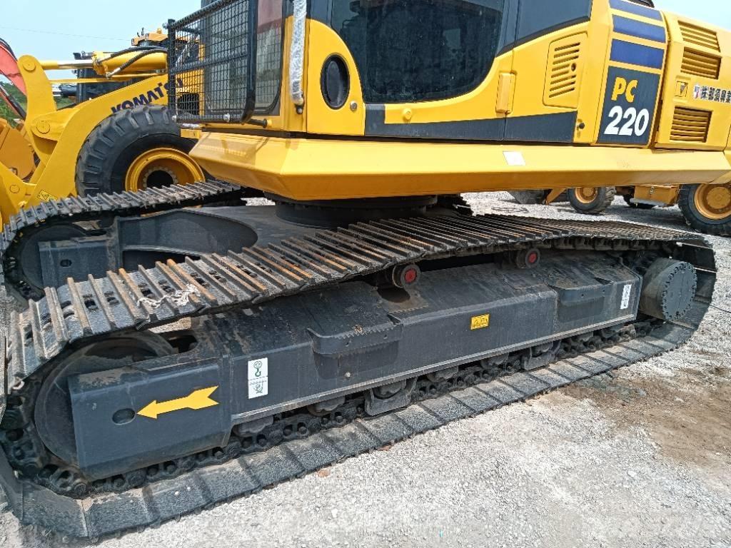 Komatsu PC 220-8 Beltegraver