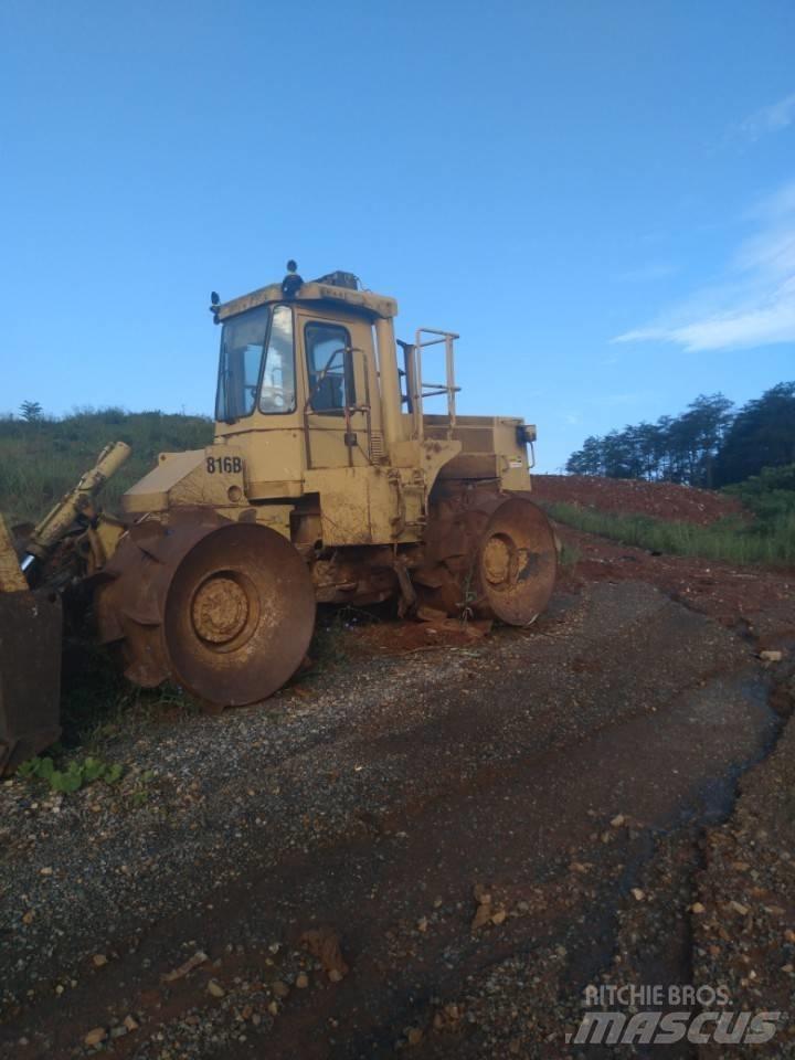 CAT 816B Avfallspresser