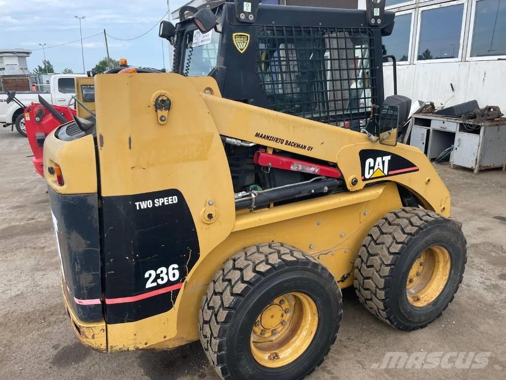 CAT 236 Kompaktlastere