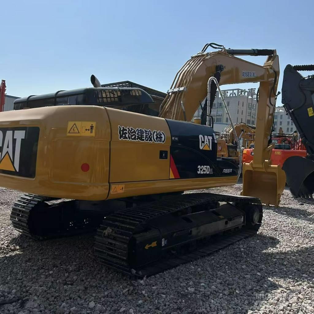 CAT 325D2L Beltegraver