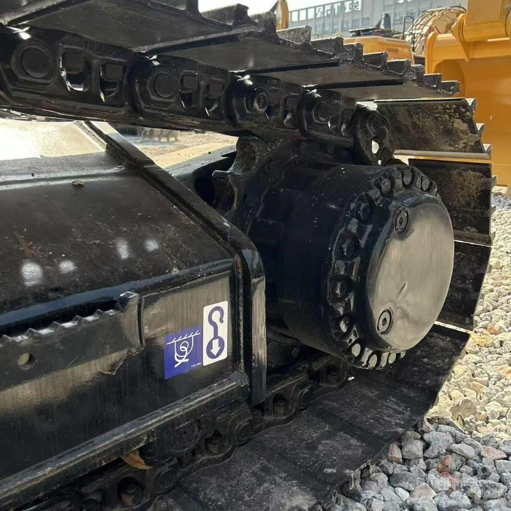 CAT 325D2L Beltegraver