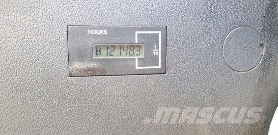 Hyundai HX 300 Beltegraver