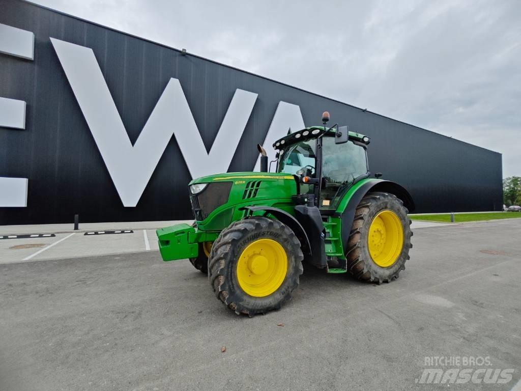 John Deere 6215 R Traktorer