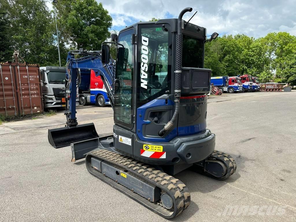 Doosan DX 35 Z Minigravere <7t