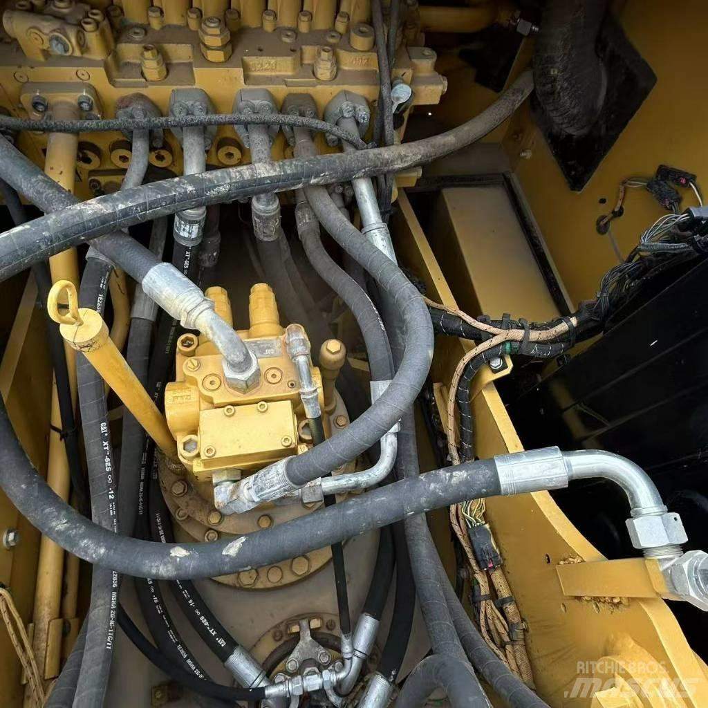 CAT 320 GC Beltegraver
