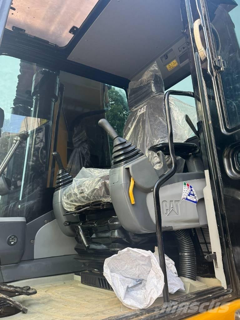 CAT 325D Beltegraver