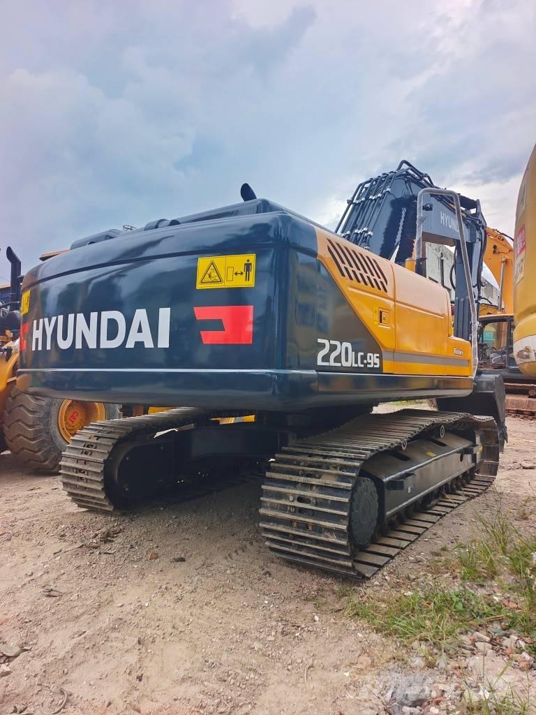 Hyundai 220LC-9S Beltegraver