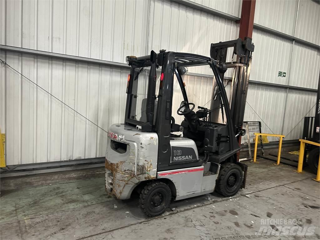 Nissan Y1D1A18Q Diesel Trucker