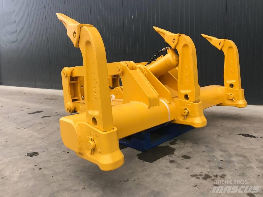 Komatsu D65 Rippere