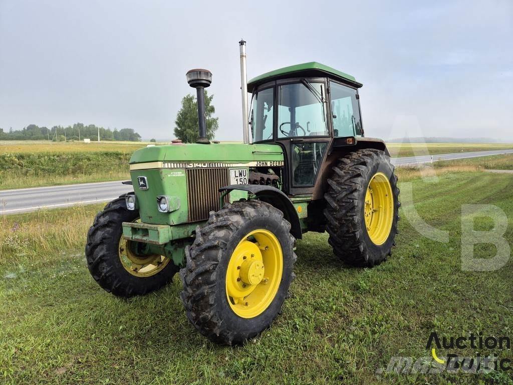 John Deere MFWD Traktorer