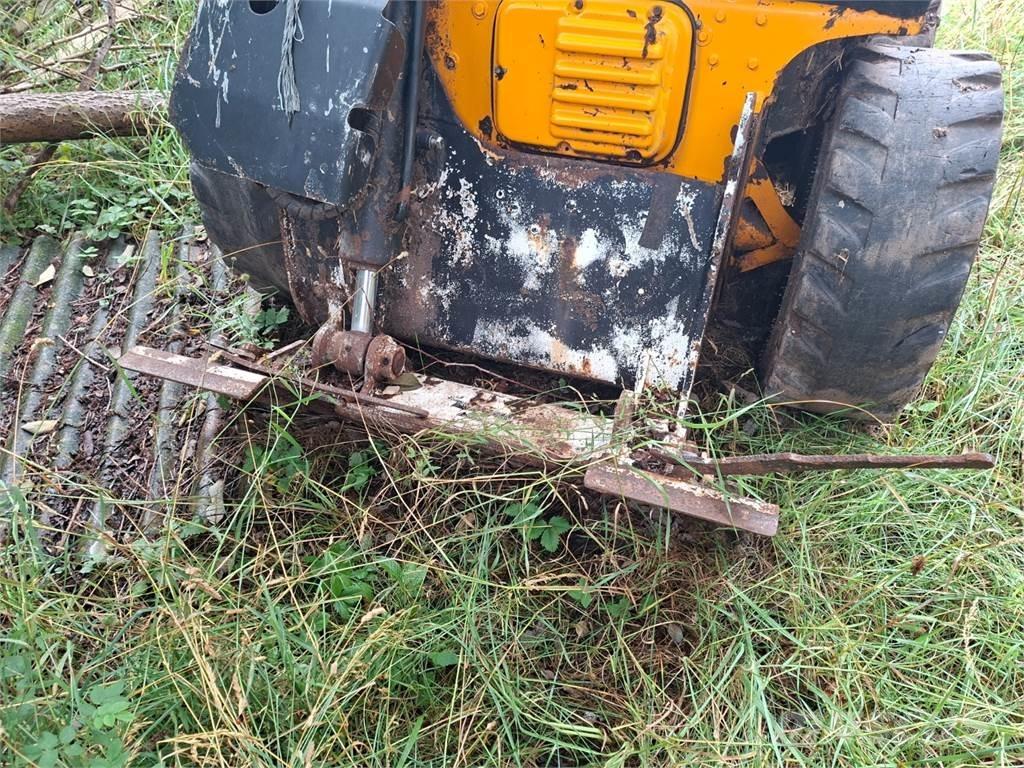 JCB 180 W 4X4 Anlegg - Annet