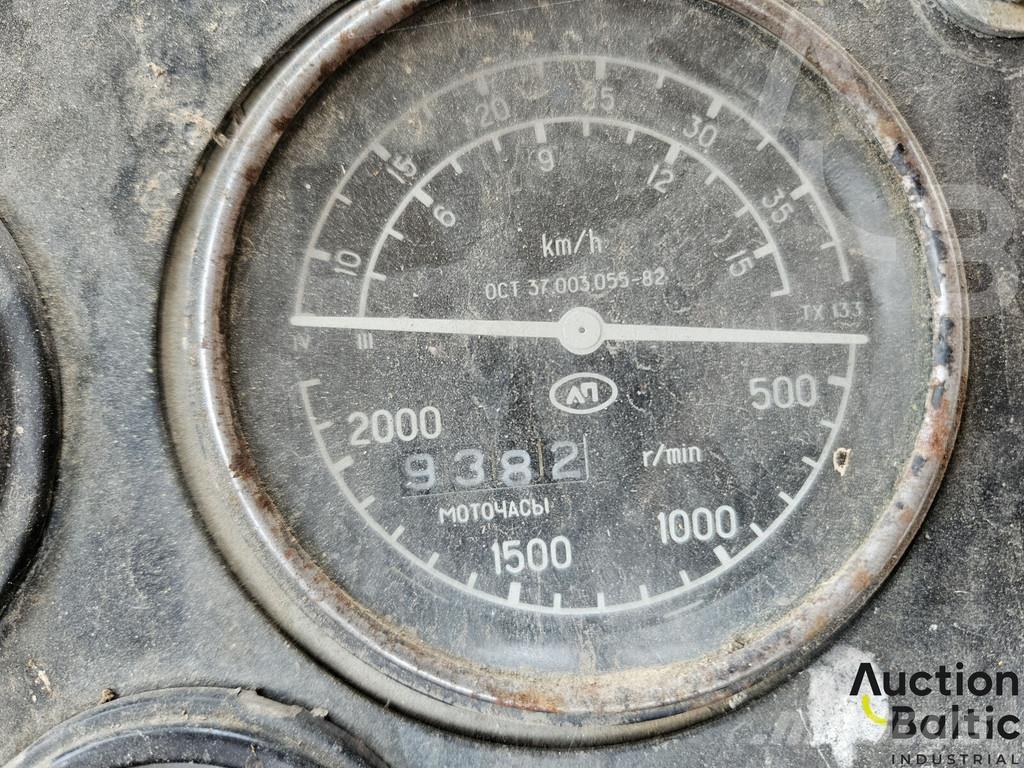  Kirovec K-701 Traktorer