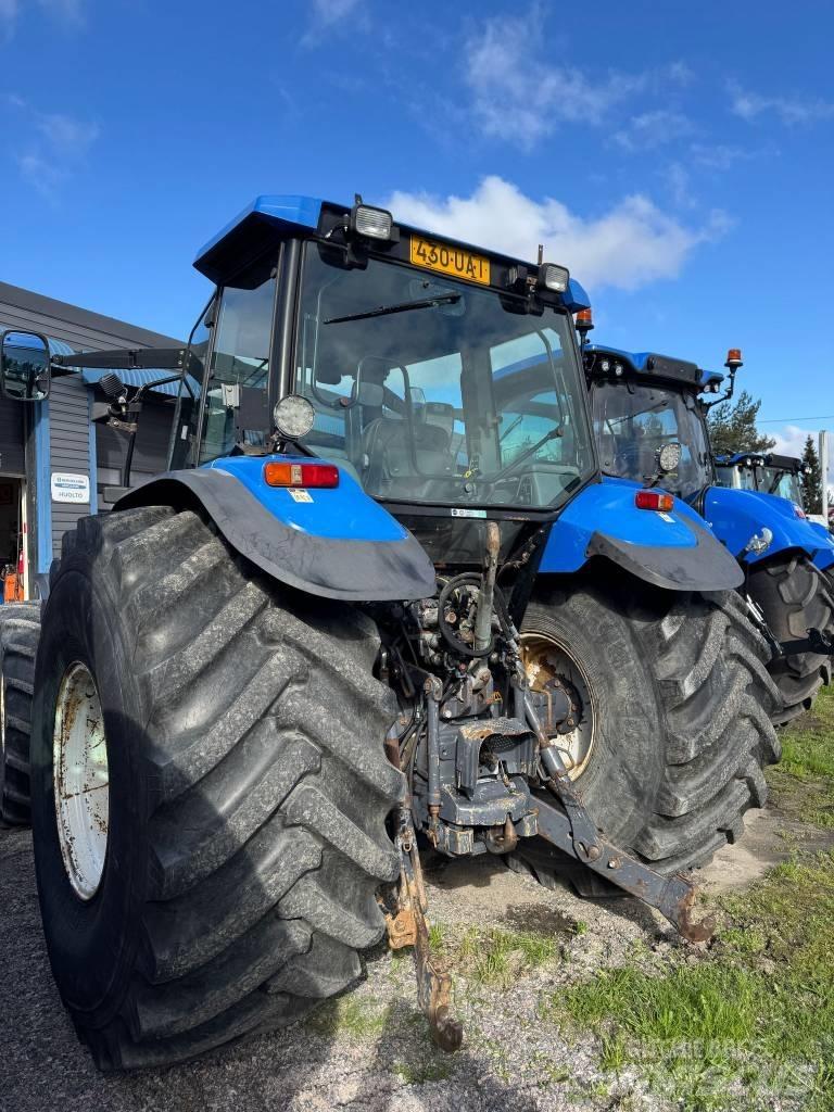 New Holland TS110 Traktorer
