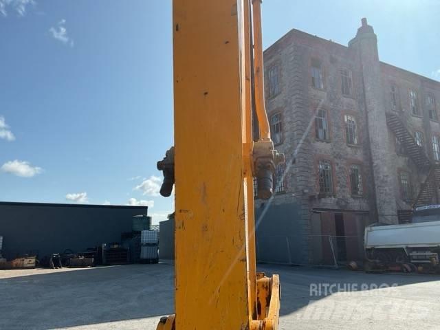 JCB 140XLC Beltegraver