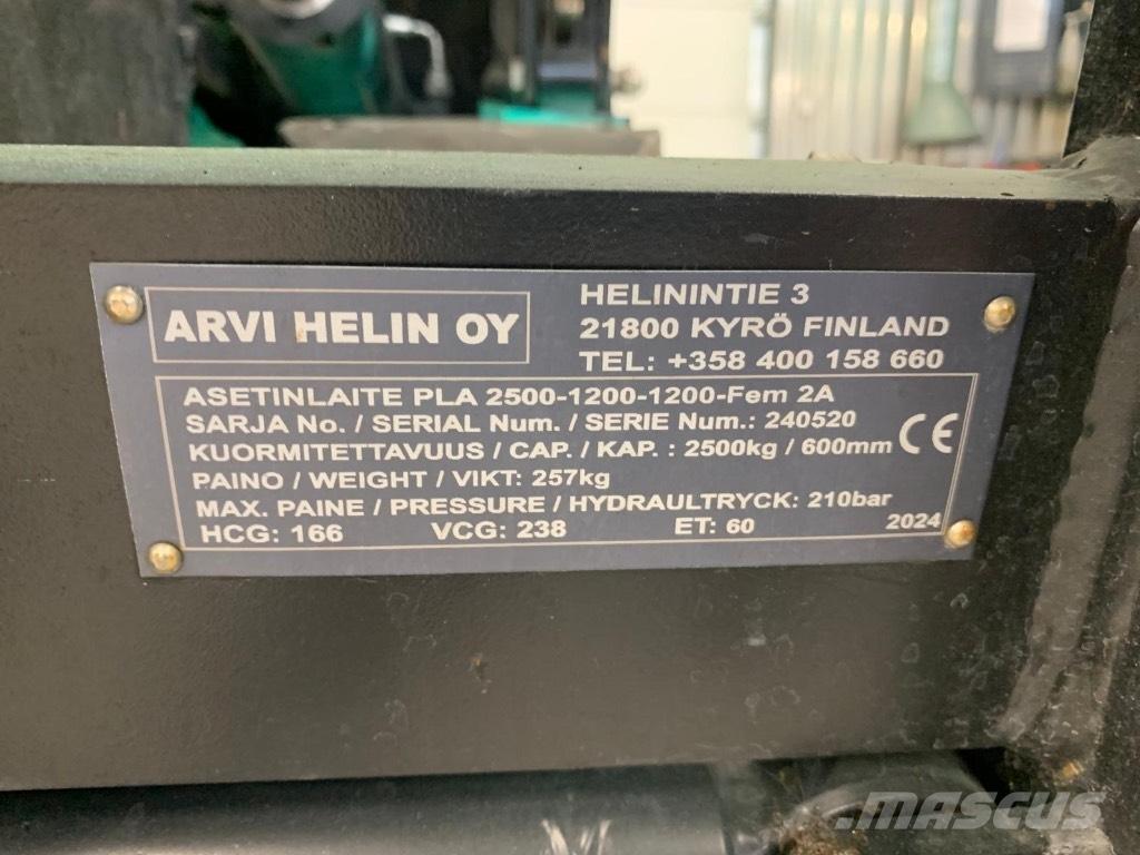 Mitsubishi FD 25 N2 Diesel Trucker