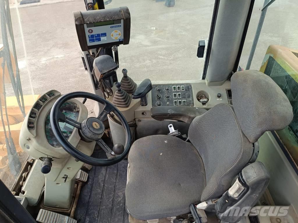 CASE 821C Hjullastere