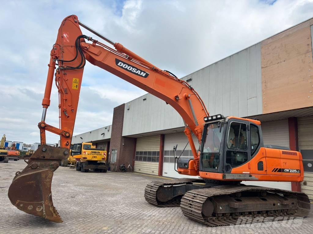 Doosan DX 225 LC Beltegraver