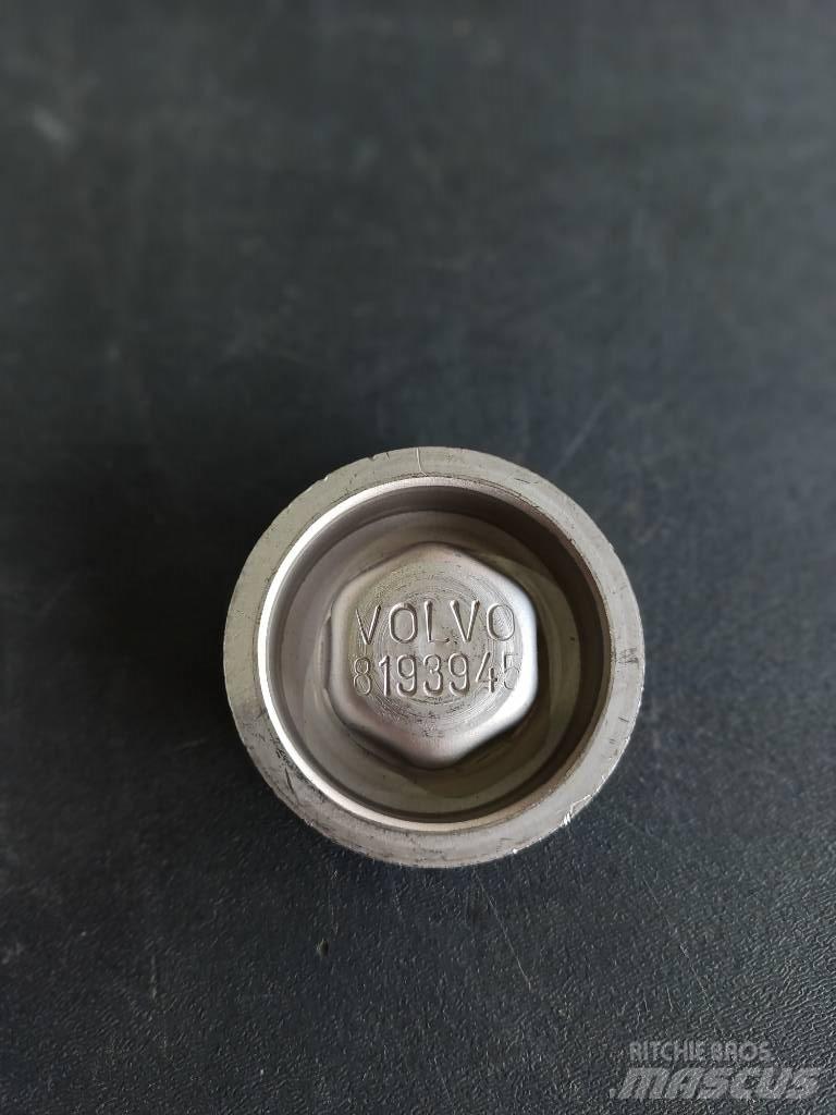 Volvo PLUG 8193945 Motorer
