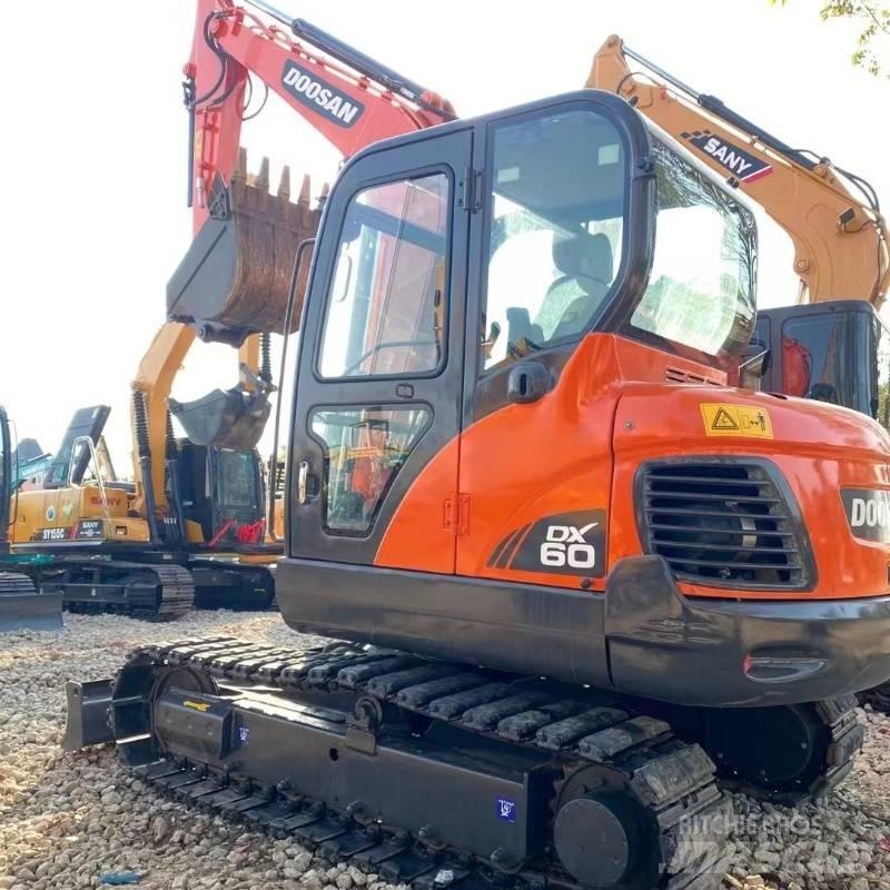 Doosan DX 60 Beltegraver
