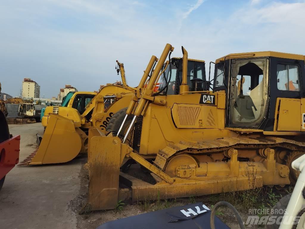 CAT D 6 G Dozere Beltegående