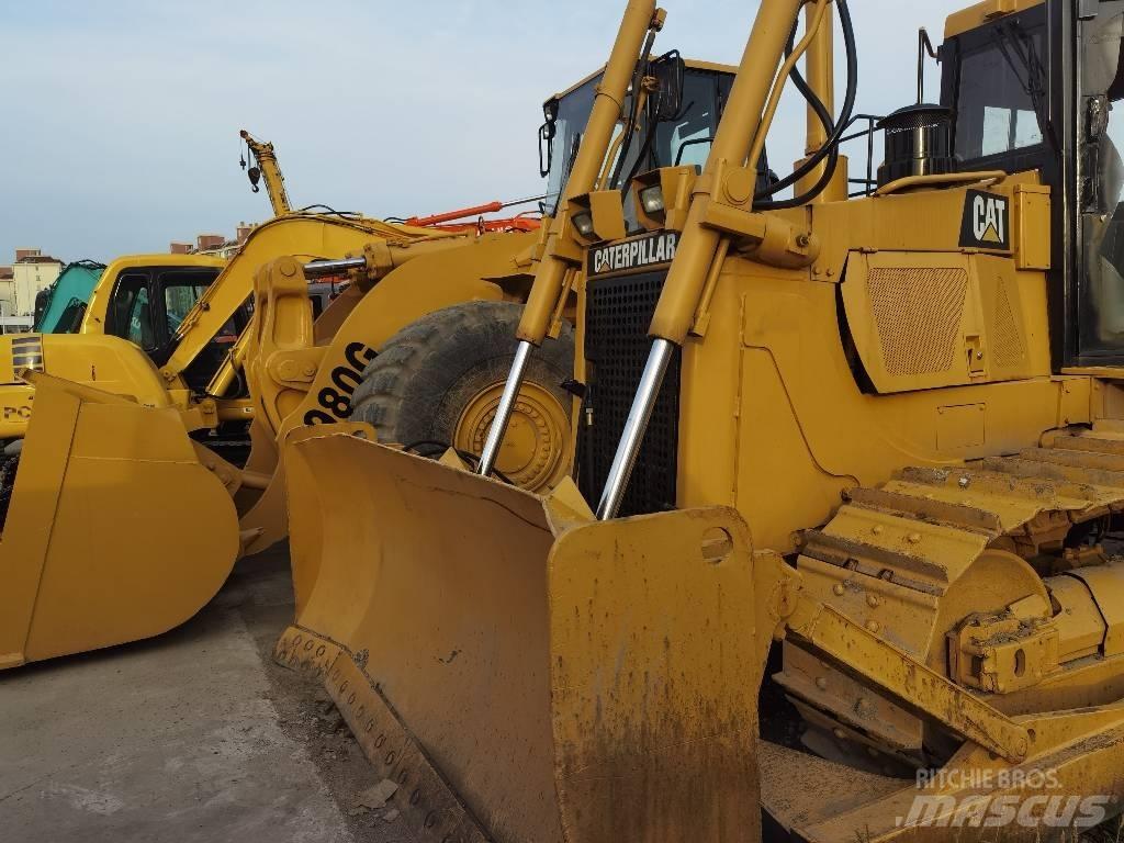 CAT D 6 G Dozere Beltegående