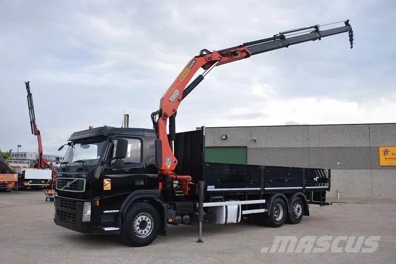 Volvo FM 330 Flatvogn med vinsj