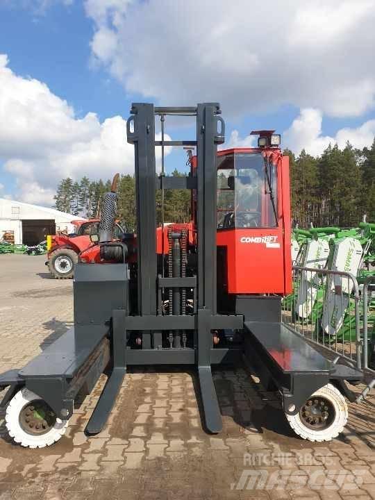 Combilift C 4500 Sidelaster