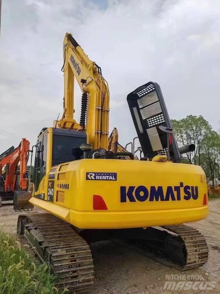 Komatsu 240LC-8 Beltegraver