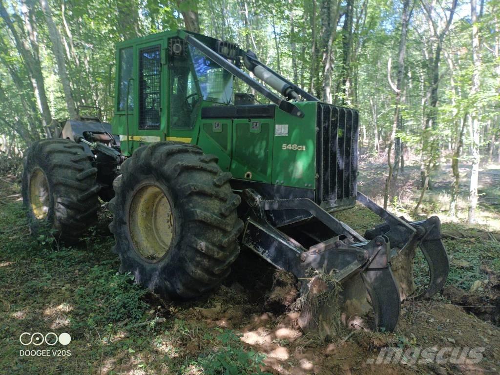 John Deere 548 G III Stammelunner