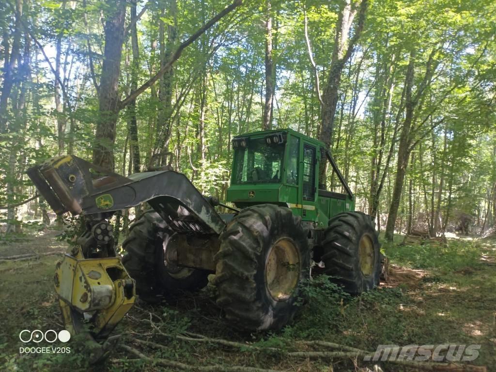 John Deere 548 G III Stammelunner