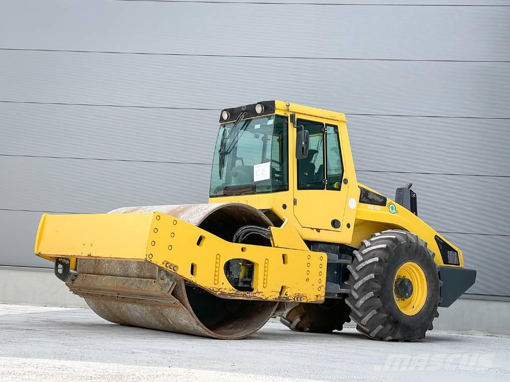 Bomag BW 216 DH-4i Valsetog