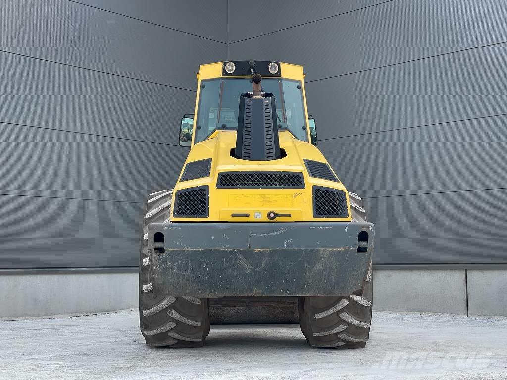 Bomag BW 216 DH-4i Valsetog
