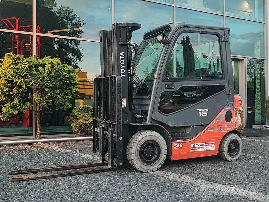 Toyota 02-8FGF15 Propan trucker